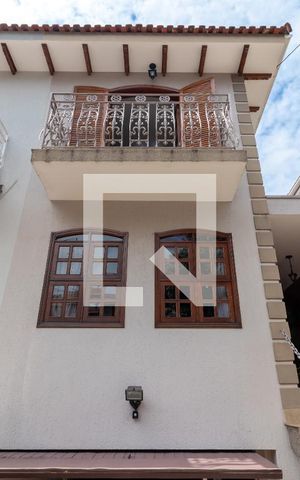 Casa à venda com 220m², 3 quartos e 4 vagasFachada
