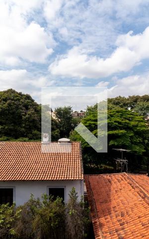 Casa à venda com 220m², 3 quartos e 4 vagasVista do Corredor Lateral