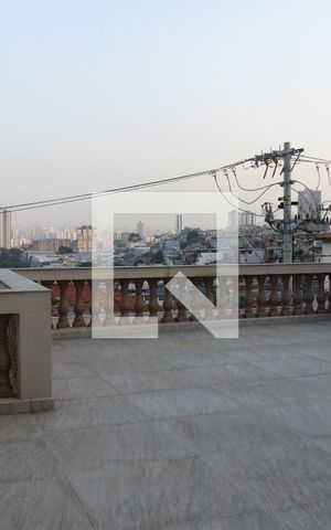Casa à venda com 200m², 3 quartos e 3 vagasCobertura