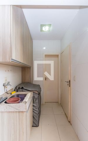 Casa de condomínio à venda com 126m², 3 quartos e 2 vagas Casa de condomínio à venda com 126m², 3 quartos e 2 vagasÁrea de Serviço