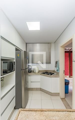 Casa de condomínio à venda com 126m², 3 quartos e 2 vagas Casa de condomínio à venda com 126m², 3 quartos e 2 vagasCozinha