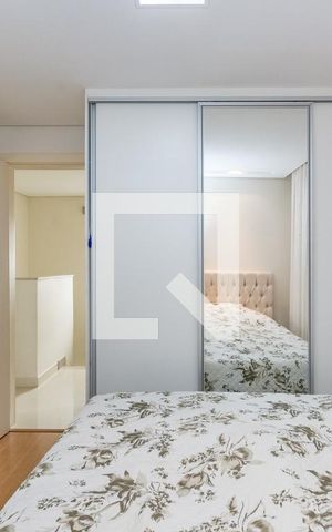 Casa de condomínio à venda com 126m², 3 quartos e 2 vagas Casa de condomínio à venda com 126m², 3 quartos e 2 vagasSuíte