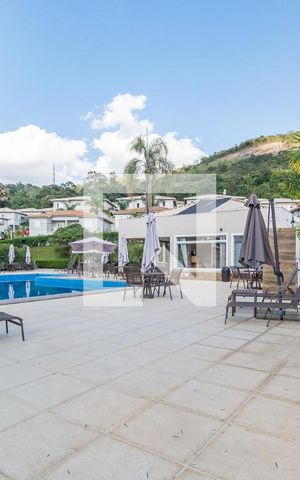 Casa de condomínio à venda com 126m², 3 quartos e 2 vagas Casa de condomínio à venda com 126m², 3 quartos e 2 vagasPiscina