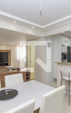 Casa de condomínio à venda com 126m², 3 quartos e 2 vagas Casa de condomínio à venda com 126m², 3 quartos e 2 vagasSala