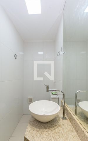 Casa de condomínio à venda com 126m², 3 quartos e 2 vagas Casa de condomínio à venda com 126m², 3 quartos e 2 vagasLavabo