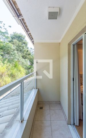Casa de condomínio à venda com 126m², 3 quartos e 2 vagas Casa de condomínio à venda com 126m², 3 quartos e 2 vagasVaranda da Suíte