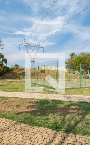 Casa de condomínio à venda com 126m², 3 quartos e 2 vagas Casa de condomínio à venda com 126m², 3 quartos e 2 vagasQuadra Esportiva