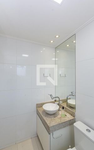 Casa de condomínio à venda com 126m², 3 quartos e 2 vagas Casa de condomínio à venda com 126m², 3 quartos e 2 vagasBanheiro Social