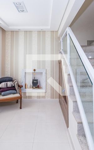 Casa de condomínio à venda com 126m², 3 quartos e 2 vagas Casa de condomínio à venda com 126m², 3 quartos e 2 vagasSala