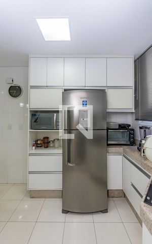 Casa de condomínio à venda com 126m², 3 quartos e 2 vagas Casa de condomínio à venda com 126m², 3 quartos e 2 vagasCozinha