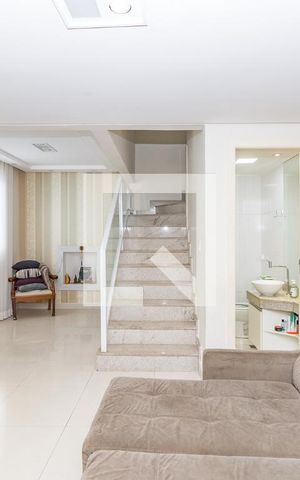 Casa de condomínio à venda com 126m², 3 quartos e 2 vagas Casa de condomínio à venda com 126m², 3 quartos e 2 vagasSala