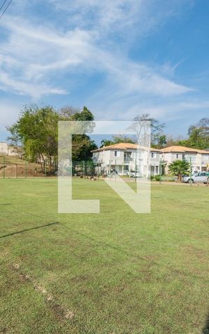 Casa de condomínio à venda com 126m², 3 quartos e 2 vagas Casa de condomínio à venda com 126m², 3 quartos e 2 vagasQuadra Esportiva