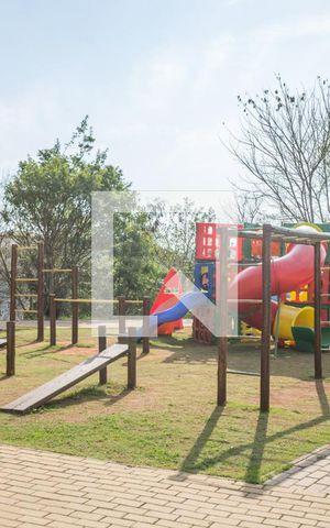 Casa de condomínio à venda com 126m², 3 quartos e 2 vagas Casa de condomínio à venda com 126m², 3 quartos e 2 vagasPlayground
