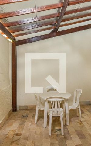 Casa de condomínio à venda com 126m², 3 quartos e 2 vagas Casa de condomínio à venda com 126m², 3 quartos e 2 vagasVaranda da Sala