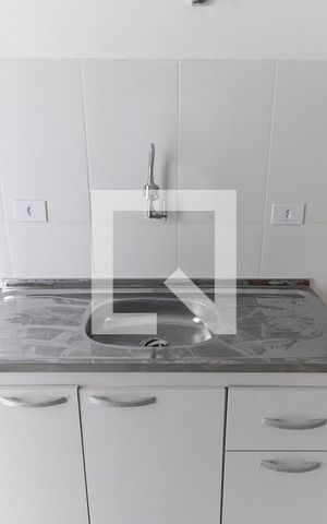 Studio para alugar com 39m², 1 quarto e sem vaga Studio para alugar com 39m², 1 quarto e sem vagaCozinha