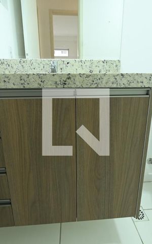 Apartamento para alugar com 60m², 2 quartos e 1 vagaBanheiro 