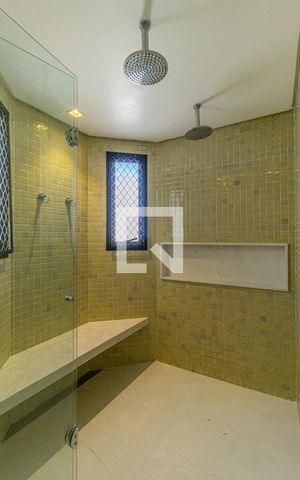 Apartamento para alugar com 250m², 4 quartos e 3 vagasBanheiro da Suíte 4