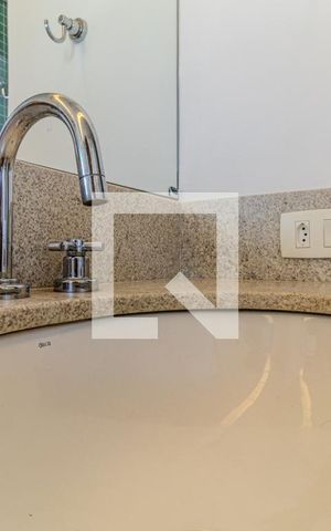 Apartamento para alugar com 250m², 4 quartos e 3 vagasBanheiro da Suíte 2