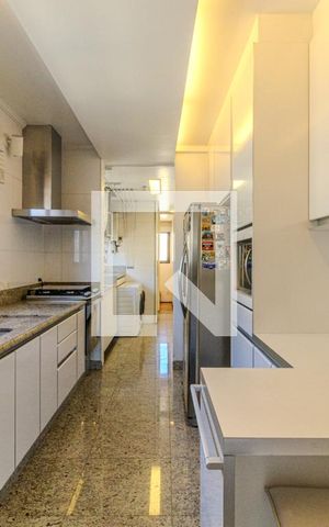 Apartamento para alugar com 250m², 4 quartos e 3 vagasCozinha