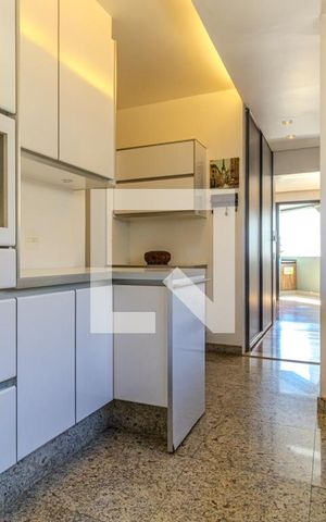 Apartamento para alugar com 250m², 4 quartos e 3 vagasCozinha