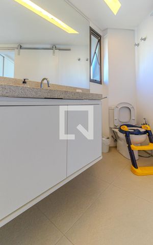 Apartamento para alugar com 250m², 4 quartos e 3 vagasBanheiro da Suíte 3