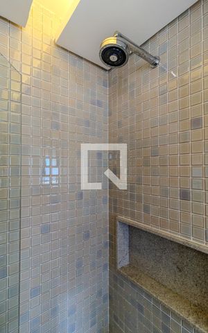 Apartamento para alugar com 250m², 4 quartos e 3 vagasBanheiro da Suíte 1