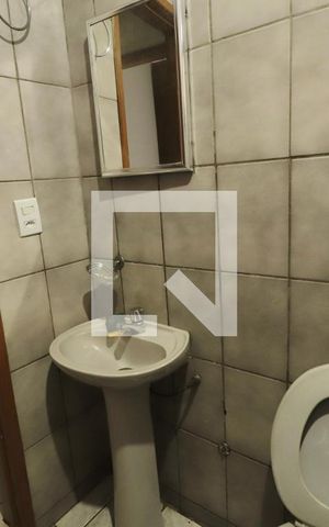 Casa à venda com 170m², 4 quartos e 2 vagasBanheiro 3