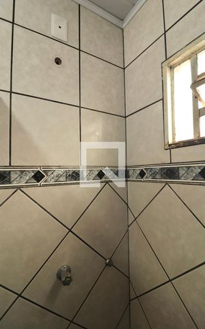 Casa à venda com 170m², 4 quartos e 2 vagasBanheiro 2