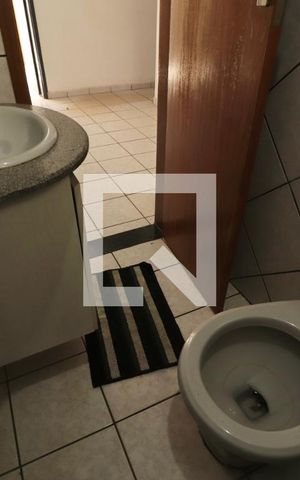 Casa à venda com 170m², 4 quartos e 2 vagasBanheiro 2