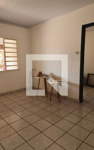 Casa à venda com 170m², 4 quartos e 2 vagasSala