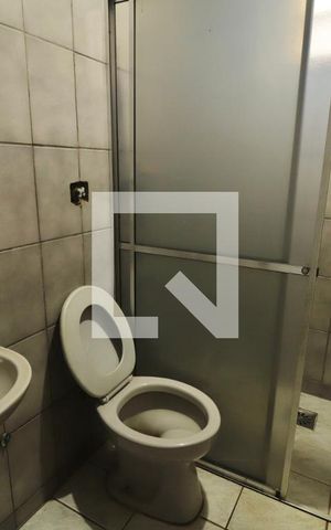Casa à venda com 170m², 4 quartos e 2 vagasBanheiro 3