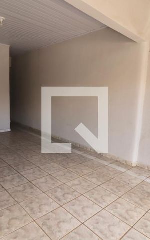 Casa à venda com 170m², 4 quartos e 2 vagasGaragem