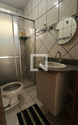 Casa à venda com 170m², 4 quartos e 2 vagasBanheiro 2