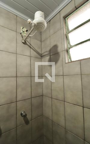 Casa à venda com 170m², 4 quartos e 2 vagasBanheiro 3