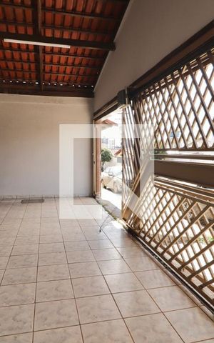 Casa à venda com 170m², 4 quartos e 2 vagasVaranda