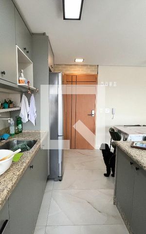 Apartamento para alugar com 60m², 2 quartos e 2 vagas Apartamento para alugar com 60m², 2 quartos e 2 vagasCozinha