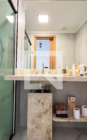 Apartamento para alugar com 60m², 2 quartos e 2 vagas Apartamento para alugar com 60m², 2 quartos e 2 vagasBanheiro Corredor