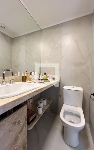 Apartamento para alugar com 60m², 2 quartos e 2 vagas Apartamento para alugar com 60m², 2 quartos e 2 vagasBanheiro Corredor