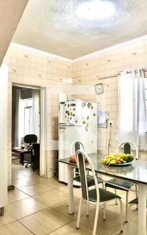 Casa à venda com 250m², 3 quartos e 2 vagasCozinha