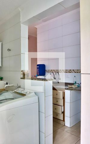 Casa à venda com 250m², 3 quartos e 2 vagasÁrea de Serviço