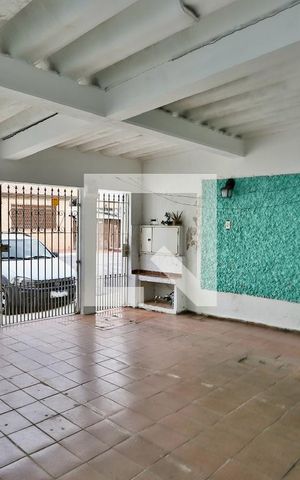 Casa à venda com 250m², 3 quartos e 2 vagasÁrea Externa