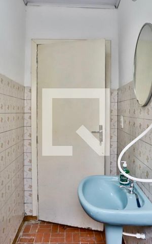 Casa à venda com 250m², 3 quartos e 2 vagasBanheiro 1