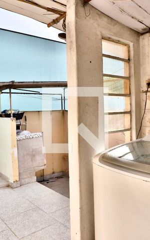 Casa à venda com 250m², 3 quartos e 2 vagasÁrea de Serviço