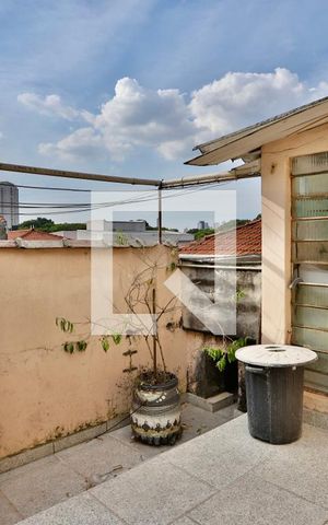 Casa à venda com 250m², 3 quartos e 2 vagasÁrea de Serviço
