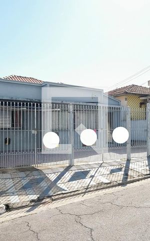 Casa à venda com 150m², 2 quartos e 4 vagasFachada