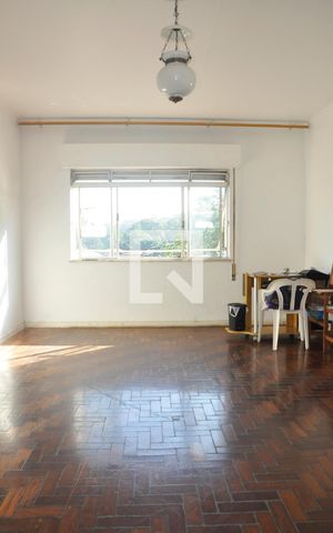 Casa à venda com 400m², 4 quartos e 4 vagas Casa à venda com 400m², 4 quartos e 4 vagasQuarto 02