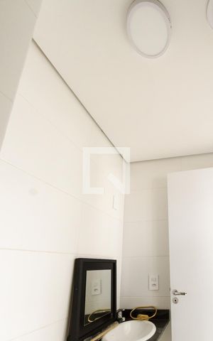 Apartamento para alugar com 34m², 2 quartos e sem vagaBanheiro