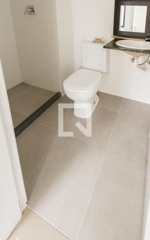 Apartamento para alugar com 34m², 2 quartos e sem vagaBanheiro - vaso sanitário