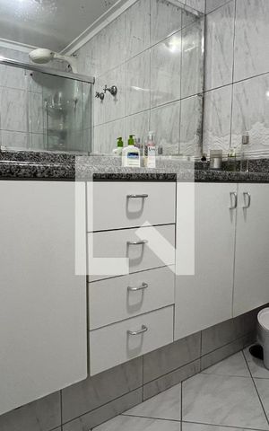 Apartamento para alugar com 96m², 2 quartos e 1 vaga Apartamento para alugar com 96m², 2 quartos e 1 vagaBanheiro 1