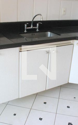 Apartamento à venda com 77m², 3 quartos e 2 vagasCozinha